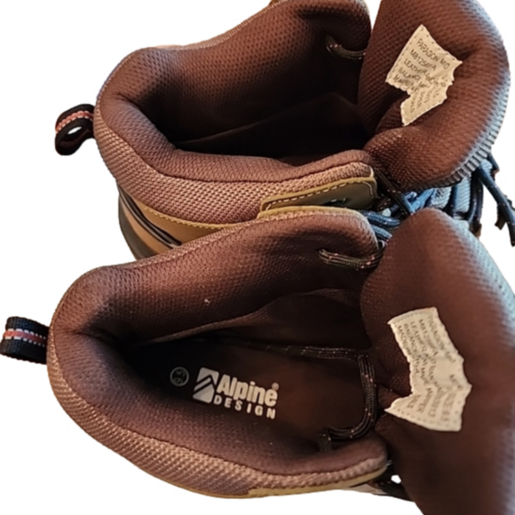 Men's Brown Lace Up Reinforced Toe Waterproof Hiking Boots Alpine Design, NIB - Picture 9 of 11
